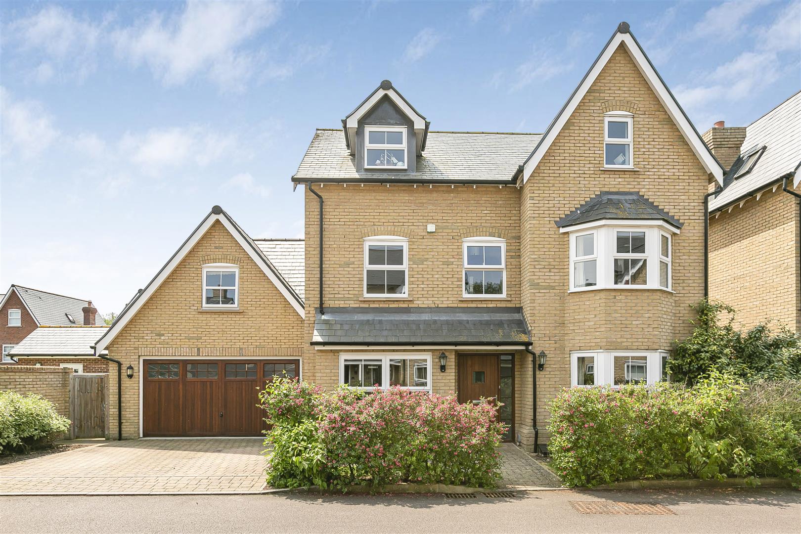 5 Bedroom for sale in Stapleford Cheffins Cambridge Sales